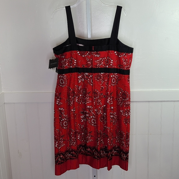 Sag Harbor Red & Black Floral Cotton Dress | 16 P - Picture 3 of 11